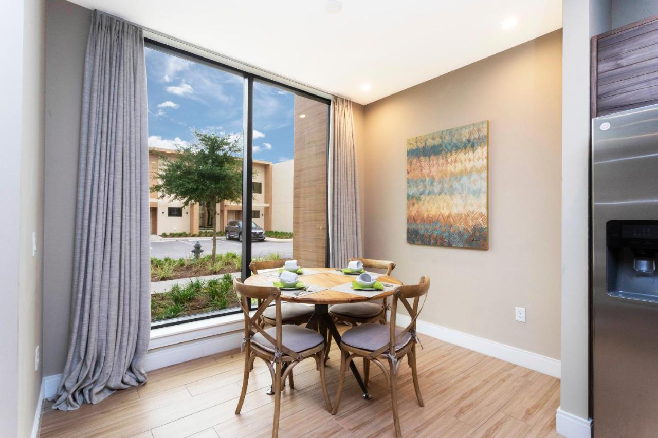 Stunning 4 Bd Close To Disney @ Magic Village Resort 7537 オーランド エクステリア 写真