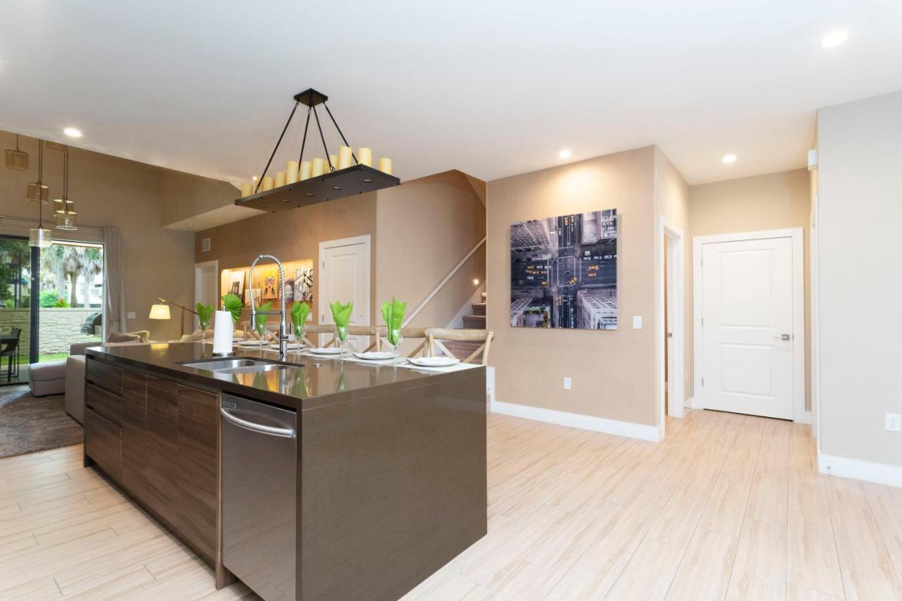 Stunning 4 Bd Close To Disney @ Magic Village Resort 7537 オーランド エクステリア 写真
