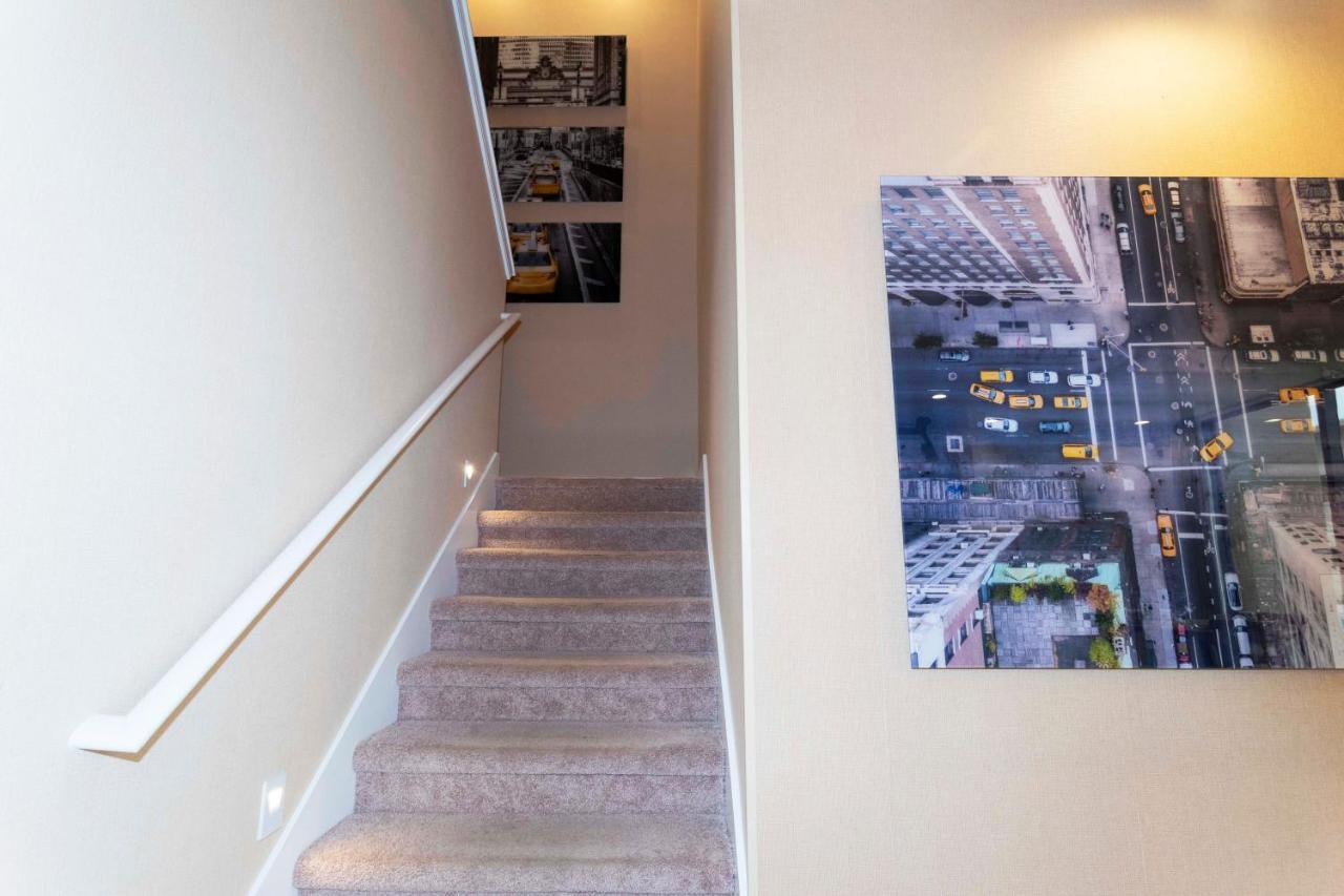 Stunning 4 Bd Close To Disney @ Magic Village Resort 7537 オーランド エクステリア 写真