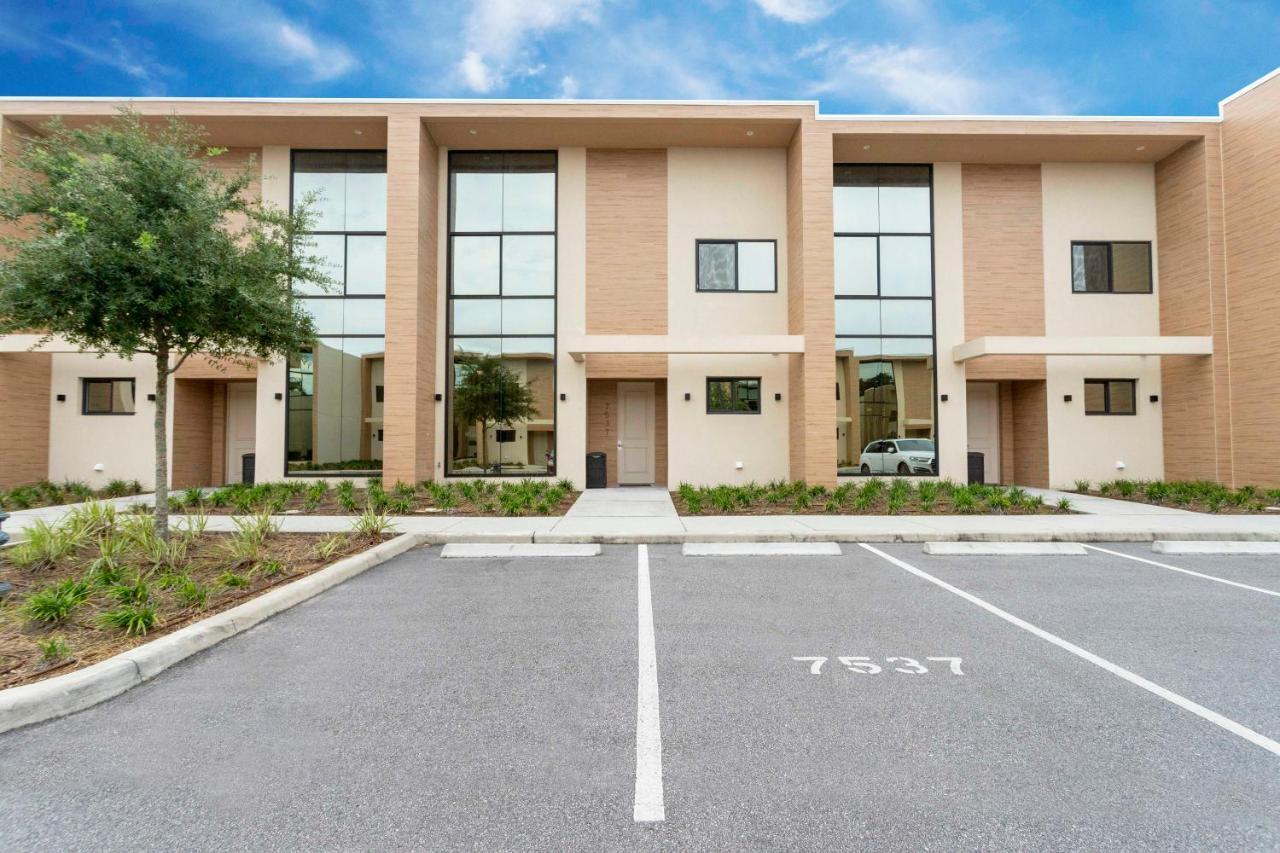 Stunning 4 Bd Close To Disney @ Magic Village Resort 7537 オーランド エクステリア 写真