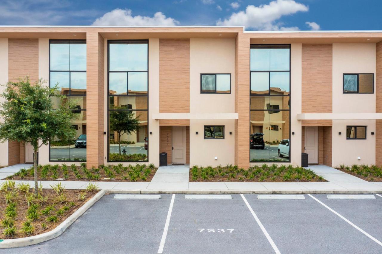Stunning 4 Bd Close To Disney @ Magic Village Resort 7537 オーランド エクステリア 写真
