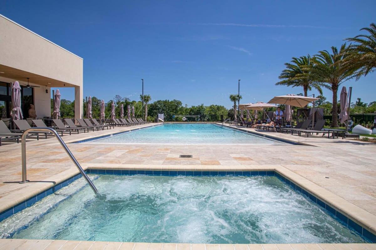Stunning 4 Bd Close To Disney @ Magic Village Resort 7537 オーランド エクステリア 写真