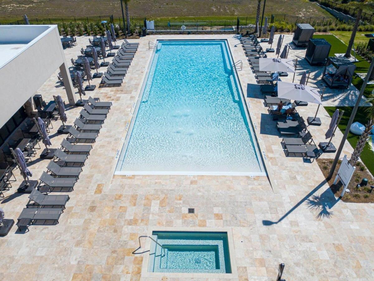 Stunning 4 Bd Close To Disney @ Magic Village Resort 7537 オーランド エクステリア 写真